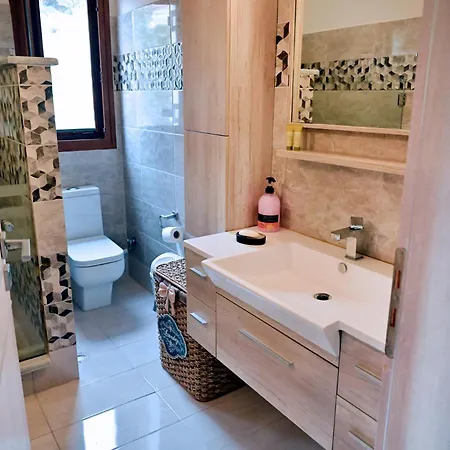 Voula's Traditional House * Mejíszti