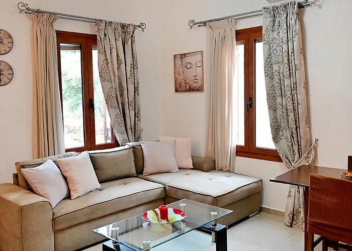 Semesterbostad Voula's Traditional House Meyísti