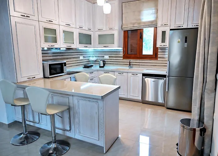 Voula's Traditional House Semesterbostad *